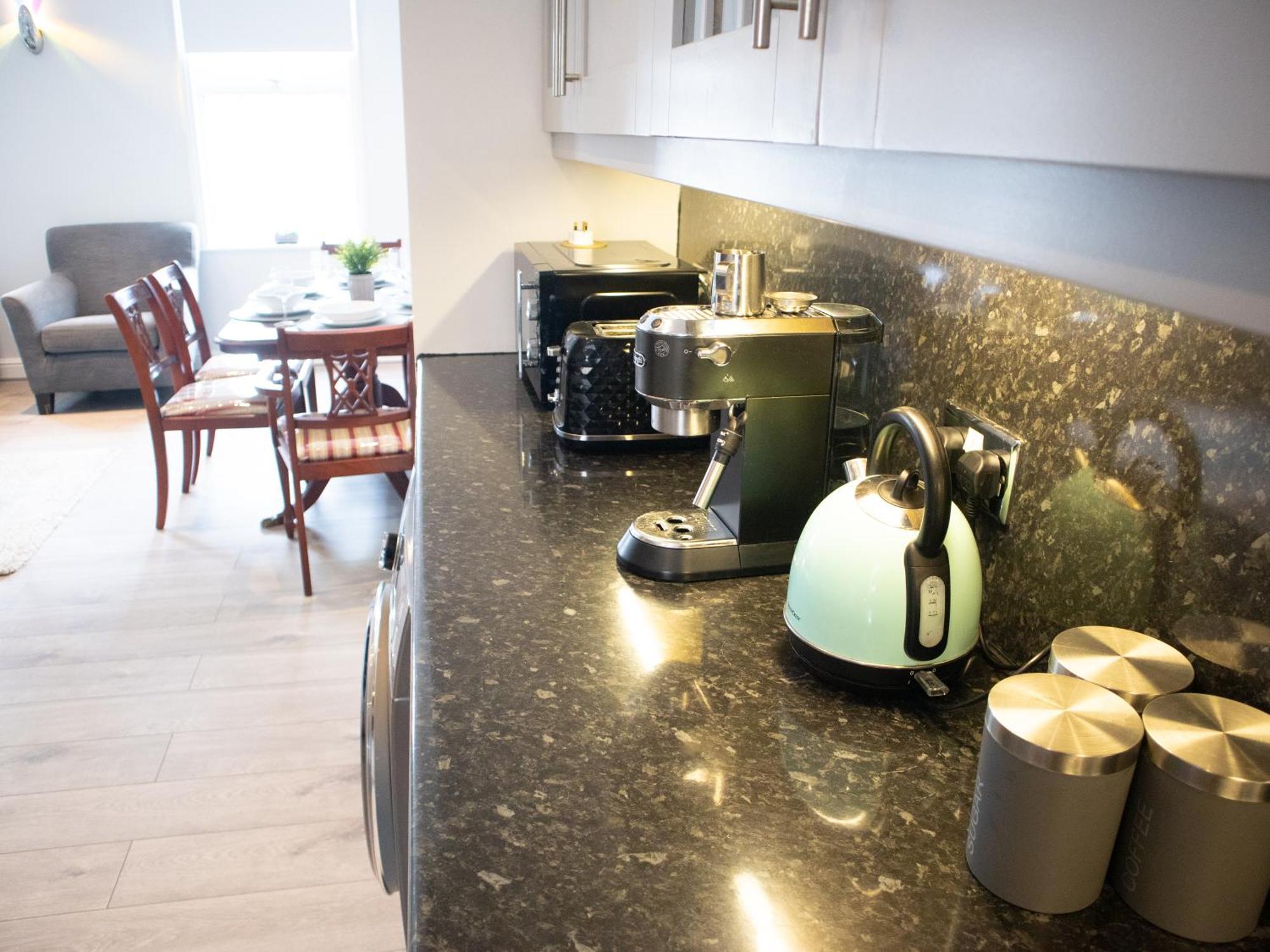 Apartmán Bright Private Terrace - Free Private Parking - Tv - Wifi - Netflix Croydon Exteriér fotografie